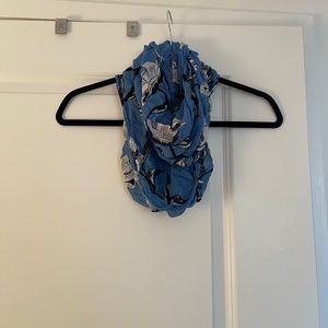 Chase bank lands end scarf